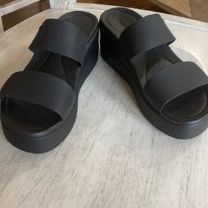 Crocs women sandals